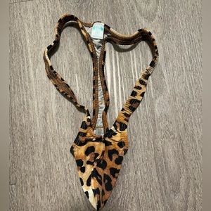 Men’s cheetah thong!